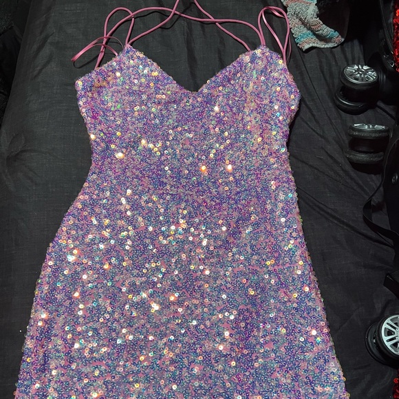 pink and purple dress can be wore for a birthday dress or homcoming dress - Picture 3 of 4